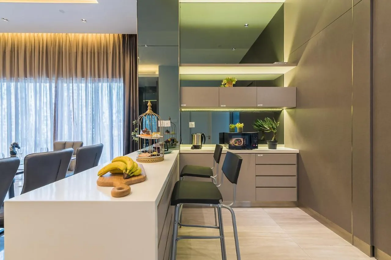 Starlight Penthouse 6-12Pax, 600M To Pavilion Kl By Verano Kuala Lumpur Apartment
